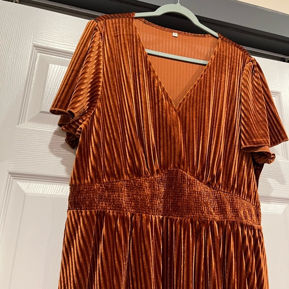 Velvet Burnt Orange Formal Dress Size 3XL - Picture 3 of 6